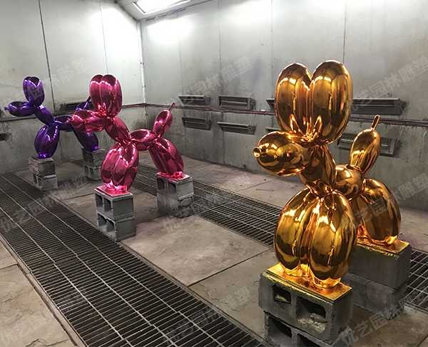 不銹鋼雕塑制作需要注意什么？